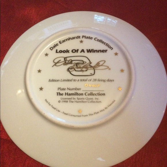 Set of 5 Dale Earnhardt Collector Plates - Picture 7 of 11